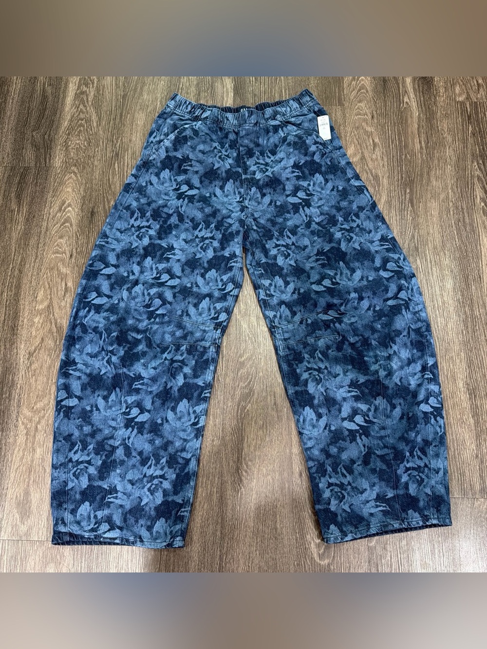 Gap Blue Floral Mid Waist UltraSoft Easy Horseshoe Jeans size medium tall